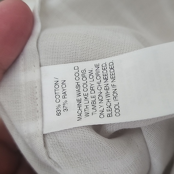 Vineyard Vines Boardwalk Stripe Smocked Beige and Pink Women's Top Size XS - Picture 12 of 13